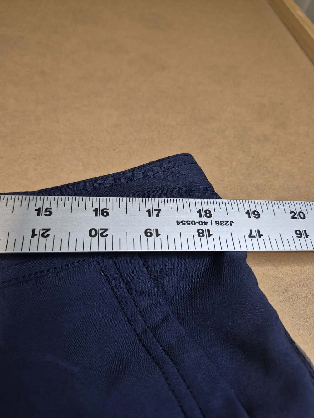 The North Face Navy Blue Athletic Shorts with Zip Pocket 4461/7